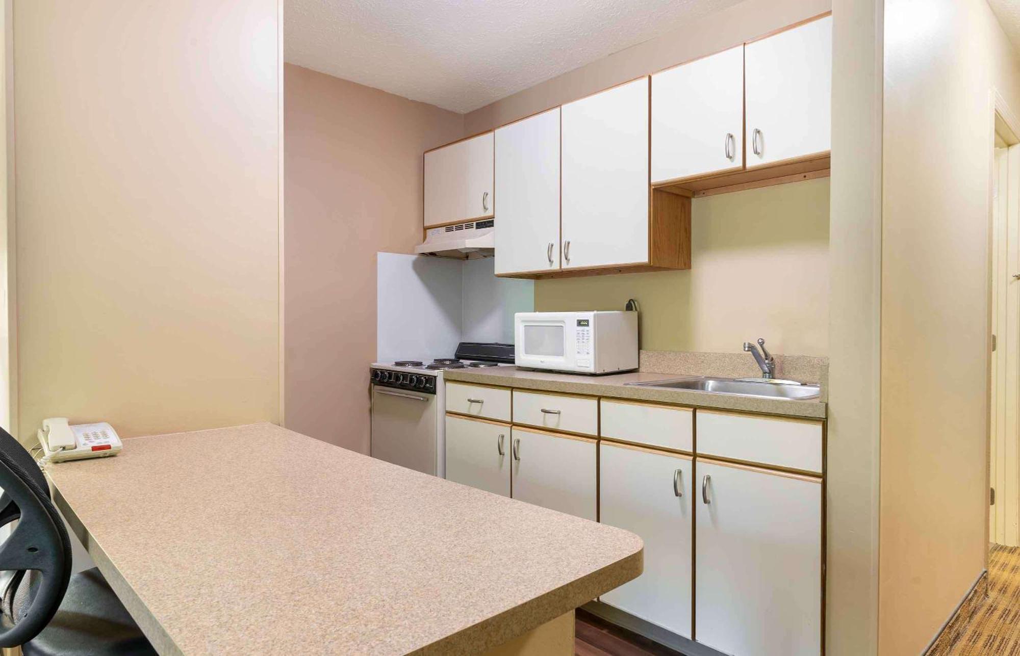 Extended Stay America Select Suites - Charlotte - Tyvola Rd - Executive Park Εξωτερικό φωτογραφία