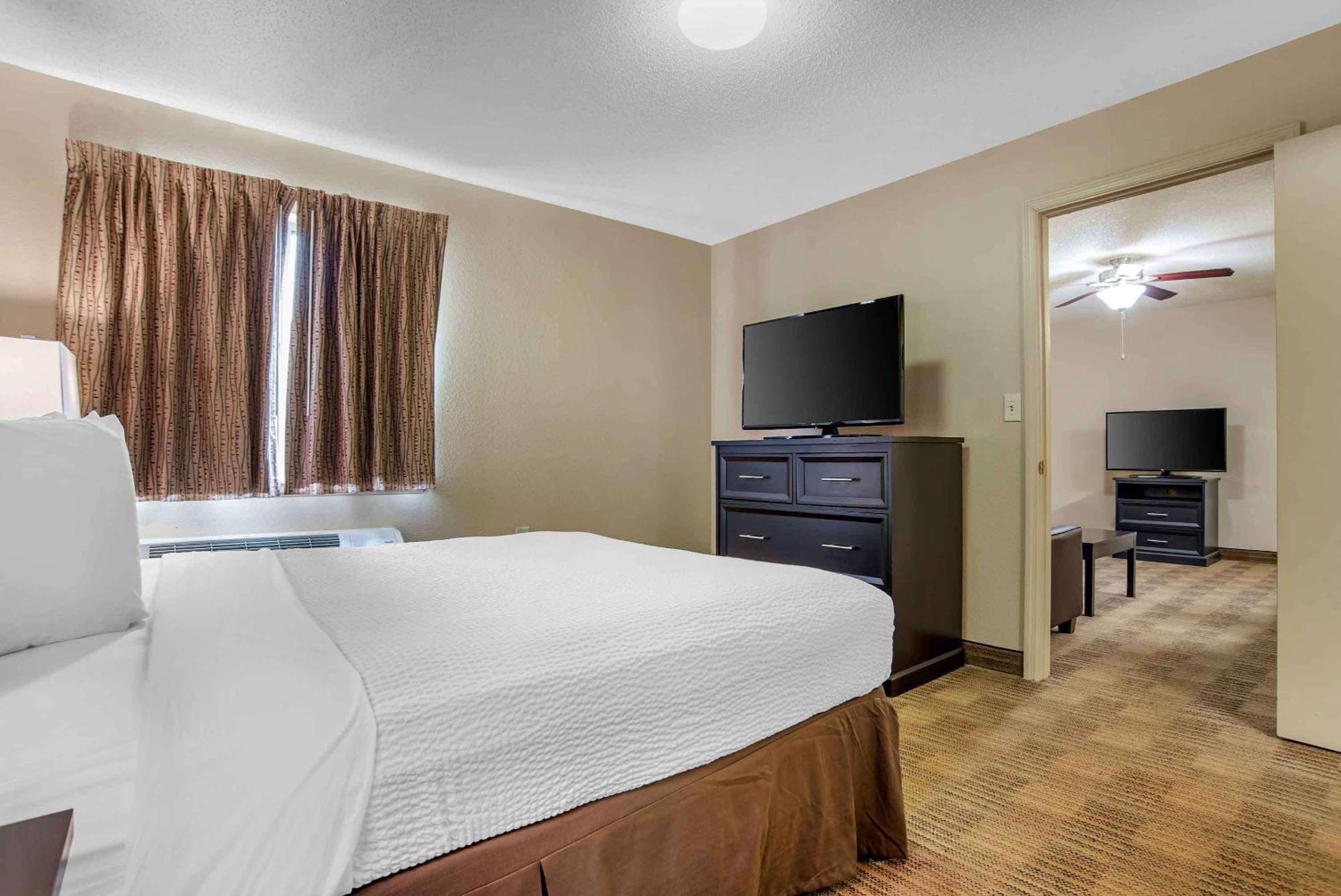 Extended Stay America Select Suites - Charlotte - Tyvola Rd - Executive Park Εξωτερικό φωτογραφία