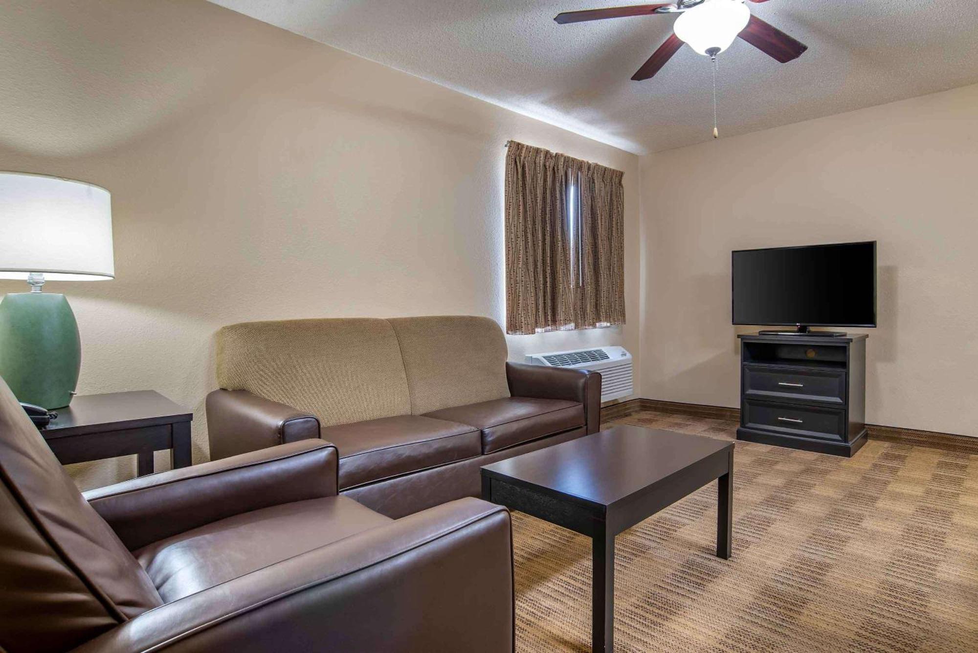 Extended Stay America Select Suites - Charlotte - Tyvola Rd - Executive Park Εξωτερικό φωτογραφία